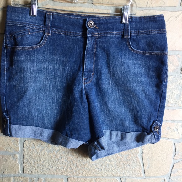 Nine West Pants - Women’s size 14 Nine West denim shorts